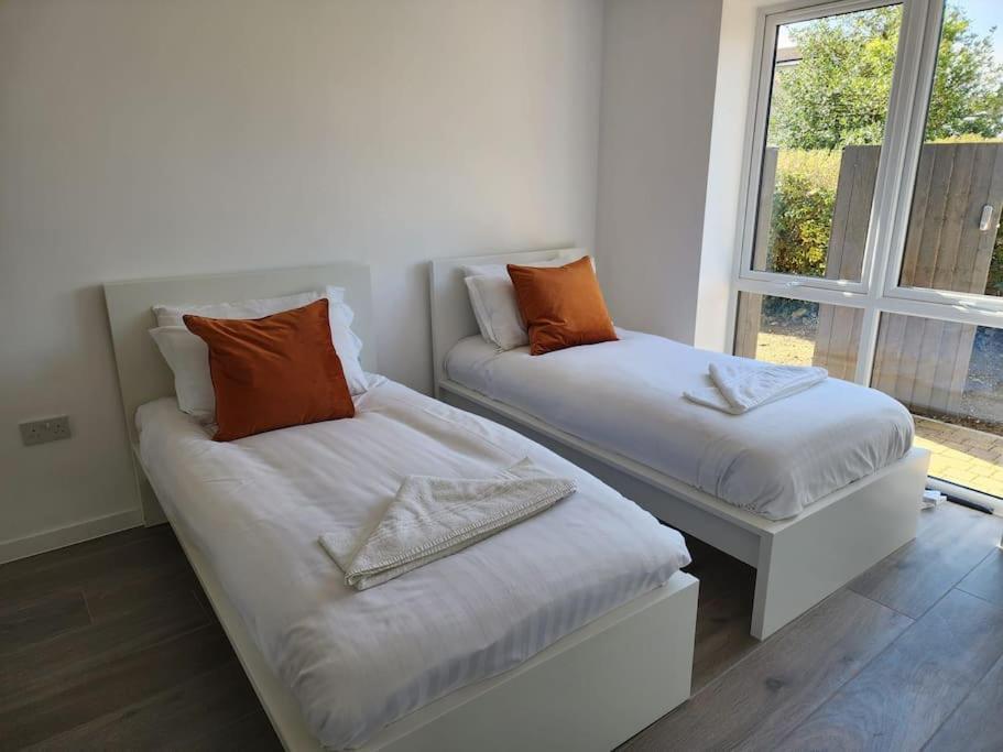 Paradigm Court, Modern 3-Bedroom Flat 1, Oxford Bagian luar foto
